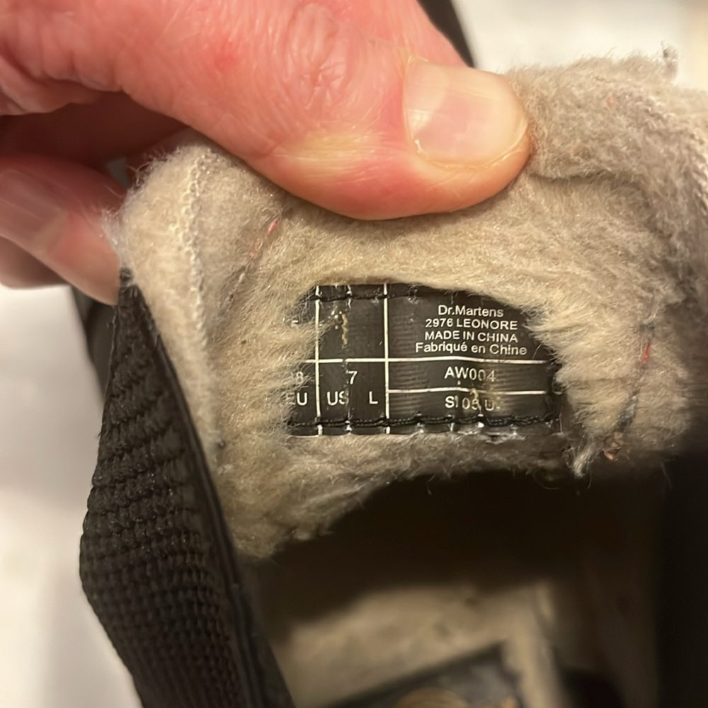Dr. Martens faux fur Chelsea boots - Picture 7 of 10